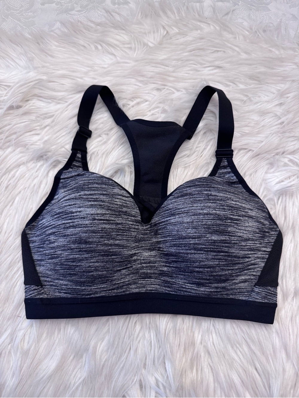 Victoria’s Secret Victoria Sport Size 32D Sports Bra Black Gray Racerback‎ Gym